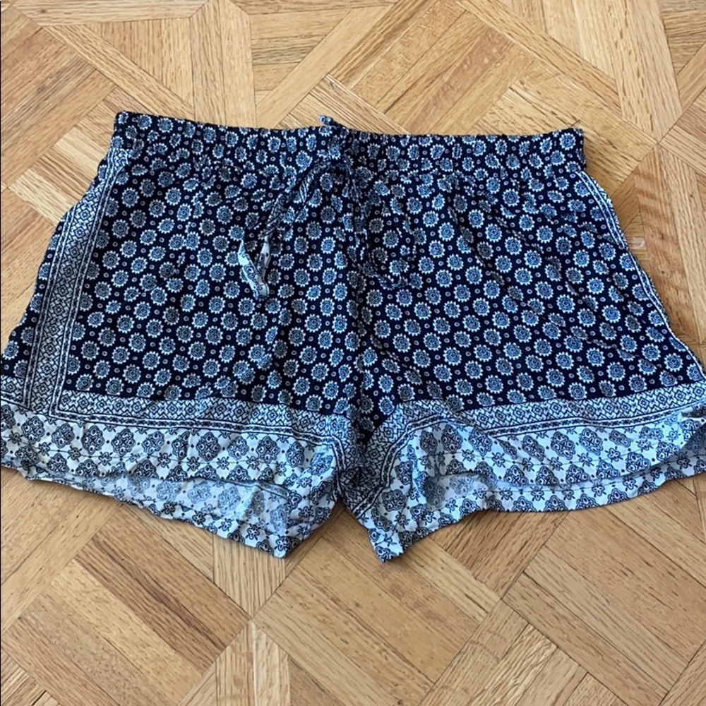 print shorts